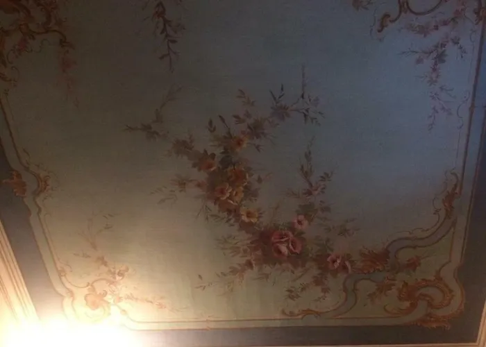 Alojamento de Acomodação e Pequeno-almoço Edel Génova